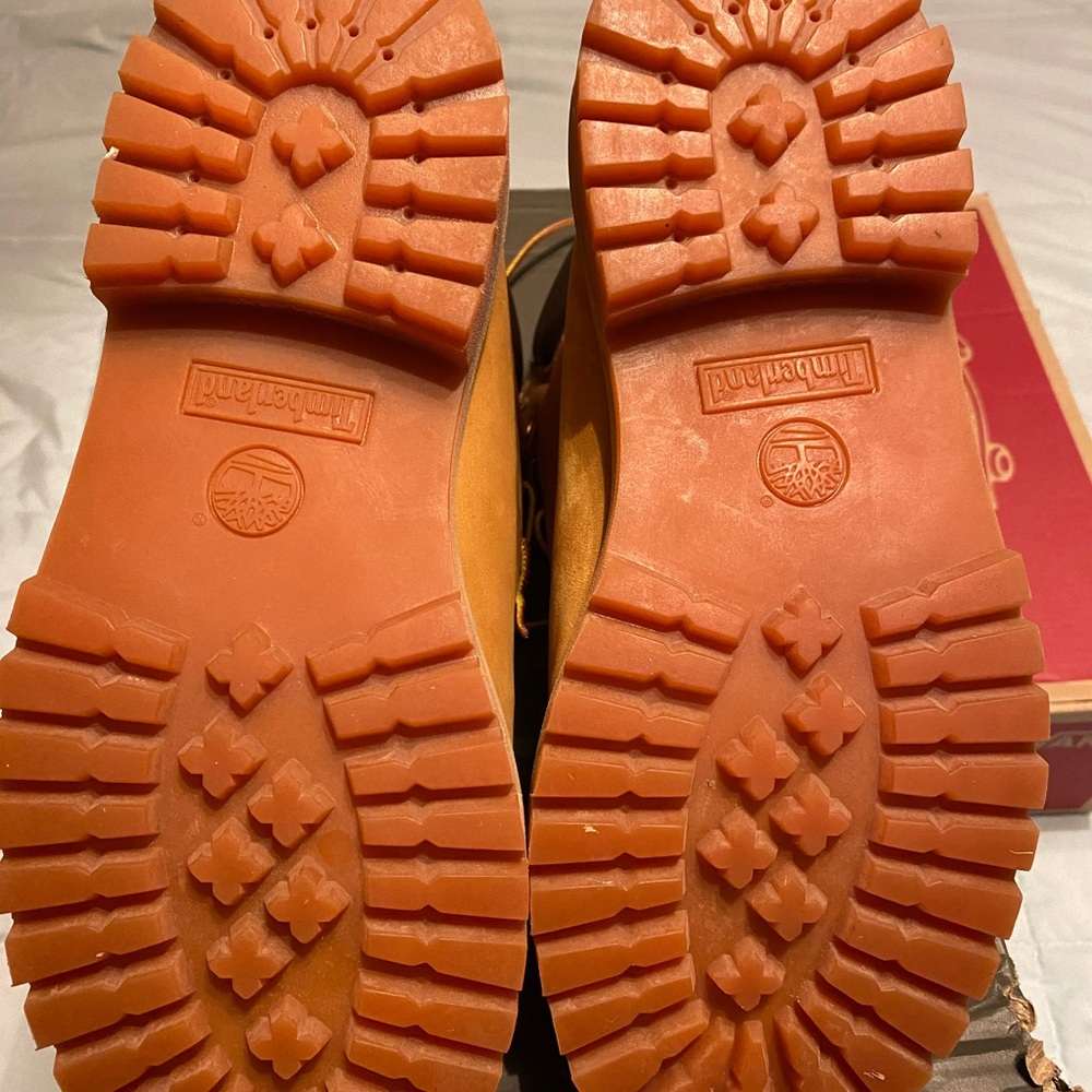 Timberland - Picture 2 of 4